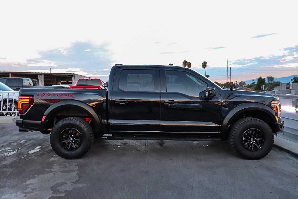 Used 2025 Ford F150 Raptor AWD/4WD image 13