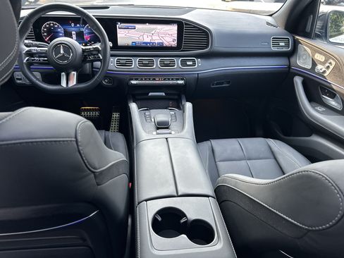 Certified 2025 Mercedes-Benz GLS 580 4MATIC image 27