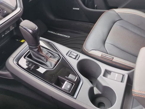 Certified 2025 Subaru Crosstrek 2.5i Limited image 33