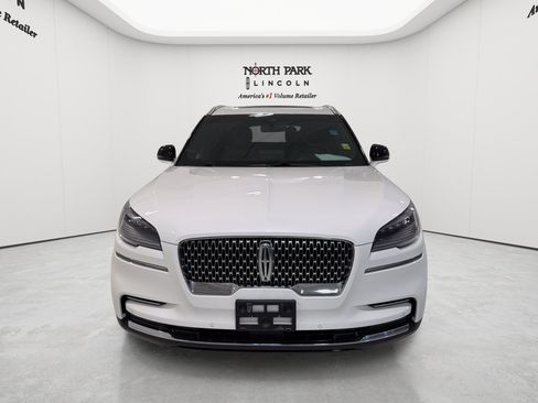Used 2023 Lincoln Aviator Reserve w/ Elements Package Plus RWD image 8