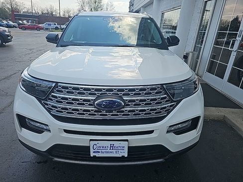 Used 2023 Ford Explorer Limited w/ Hybrid Equipment Group 310A AWD/4WD image 3