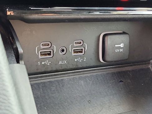 Used 2023 Jeep Grand Cherokee L Laredo w/ Luxury Tech Group I image 9