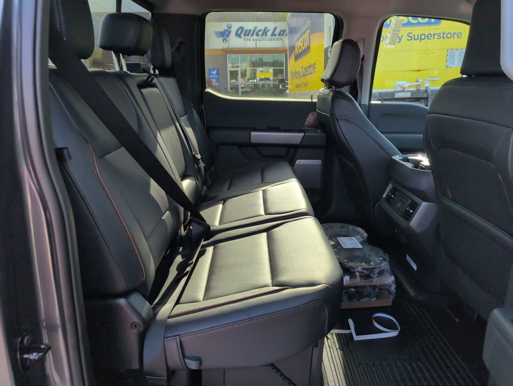 New 2026 Ford F350 Lariat w/ Black Appearance Package AWD/4WD image 14