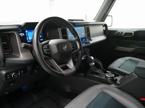 Used 2023 Ford Bronco Outer Banks w/ Sasquatch Package image 8