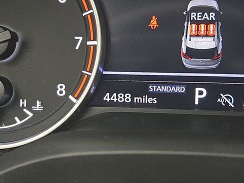 Used 2025 Nissan Rogue SV FWD image 27