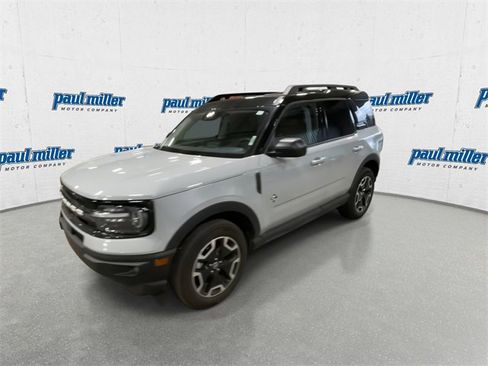 Used 2023 Ford Bronco Sport Outer Banks w/ Tech Package image 5