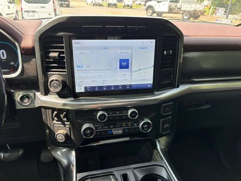 Used 2021 Ford F150 Lariat w/ Equipment Group 502A High AWD/4WD image 21