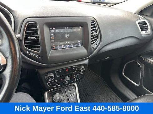 Used 2020 Jeep Compass Latitude w/ Cold Weather Group image 30