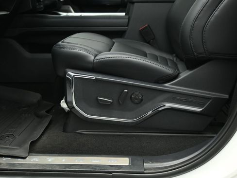 New 2026 Ford F250 Platinum image 9