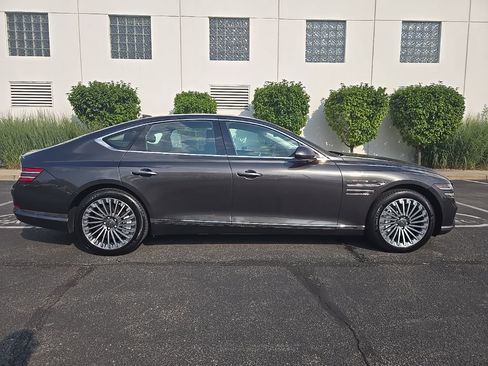 Used 2024 Genesis G80 Advanced image 9