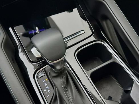 Used 2025 Kia Telluride EX w/ EX Captain's Chair Package FWD image 22