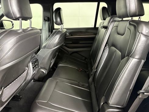 Used 2024 Jeep Grand Cherokee L Limited RWD image 45
