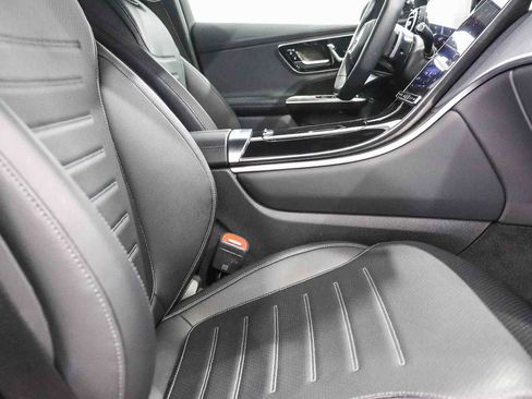 Certified 2024 Mercedes-Benz GLC 300 image 16