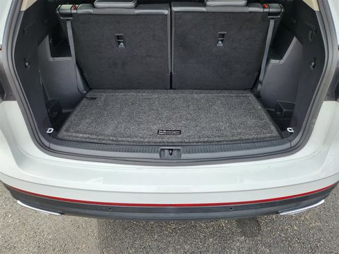 Used 2021 Volkswagen Atlas SE image 30