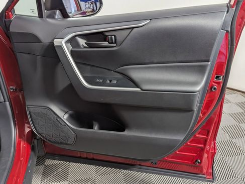 Certified 2025 Toyota RAV4 LE image 29