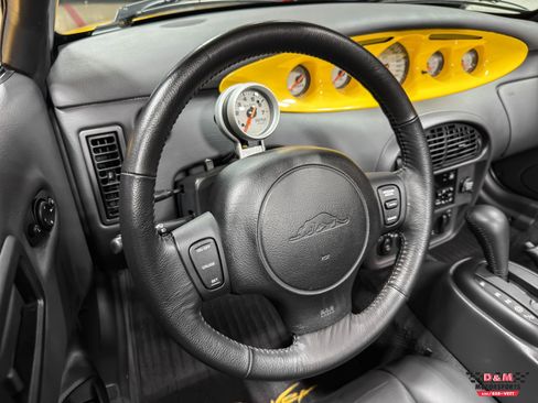 Used 1999 Plymouth Prowler RWD image 16
