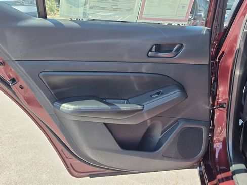Used 2025 Nissan Altima 2.5 SV FWD image 27