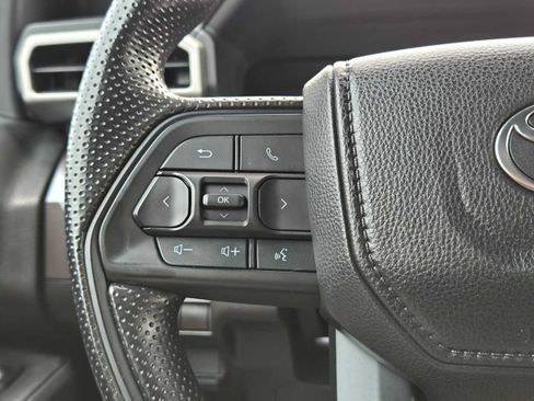 Used 2024 Toyota Tacoma SR5 AWD/4WD image 33
