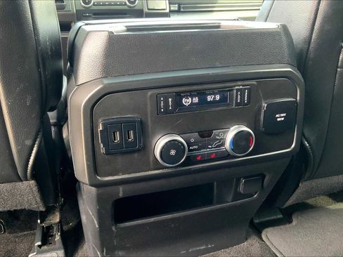 Used 2018 Ford Expedition Limited image 35