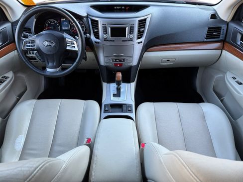 Used 2014 Subaru Outback 2.5i Limited image 12