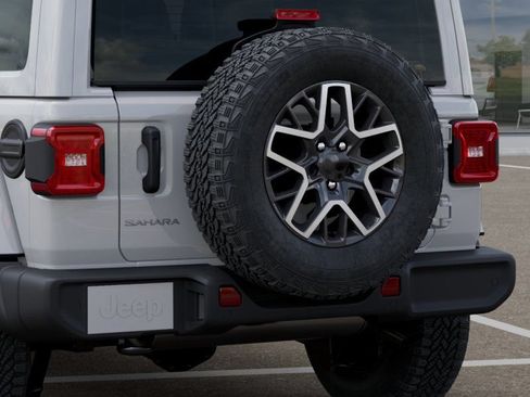 New 2026 Jeep Wrangler Unlimited Sahara AWD/4WD image 13