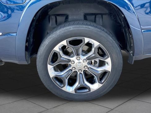 Used 2020 RAM 1500 Limited AWD/4WD image 11