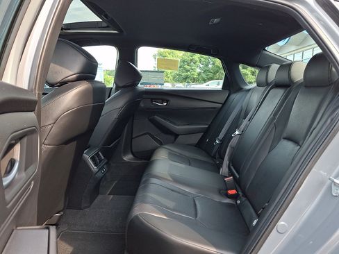 Used 2025 Honda Accord Sport image 10