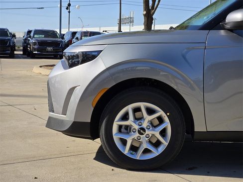 New 2025 Kia Soul LX image 5