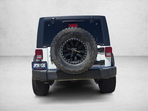 Used 2018 Jeep Wrangler Unlimited Sport S image 7