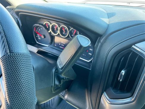 Used 2020 Chevrolet Silverado 1500 LT w/ Texas Edition image 16