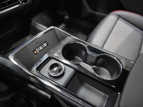 New 2026 Chevrolet Equinox RS w/ LPO, Floor Liner Package image 18