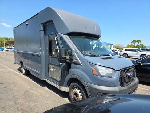 Used 2021 Ford Transit 350 DRW image 5