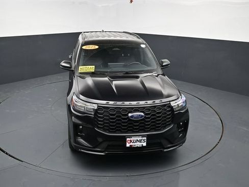 Used 2025 Ford Explorer ST-Line w/ ST-Line Street Pack AWD/4WD image 44