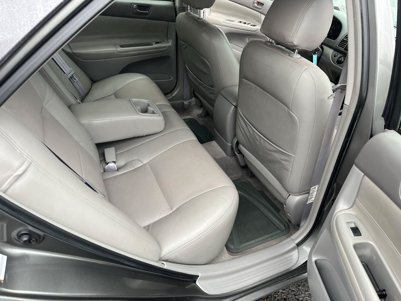 Used 2003 Toyota Camry XLE FWD image 26