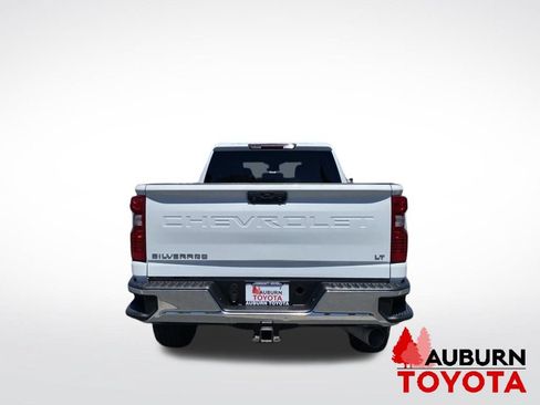 Used 2024 Chevrolet Silverado 2500 LT AWD/4WD image 6