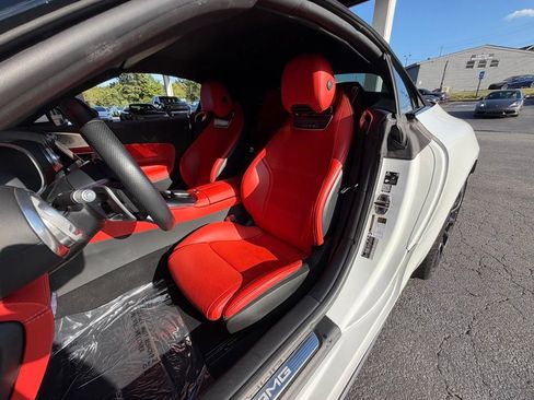 Used 2023 Mercedes-Benz SL 55 AMG 4MATIC image 31