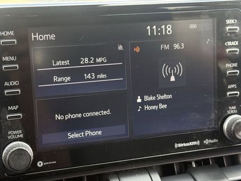 Used 2019 Toyota RAV4 XLE FWD image 18