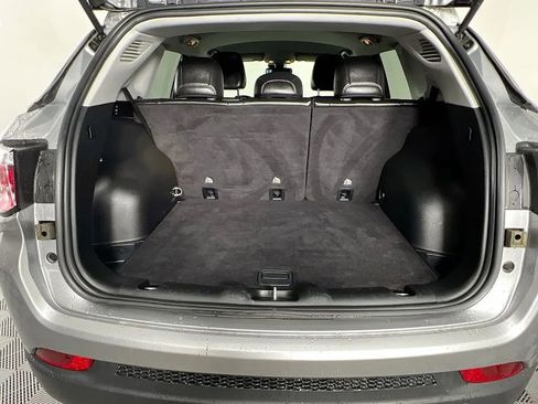 Used 2022 Jeep Compass Latitude image 25