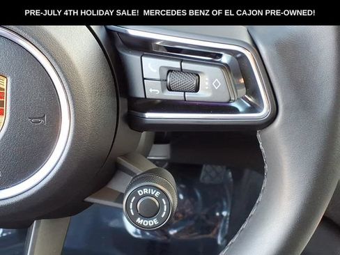 Used 2026 Porsche Macan AWD/4WD image 11