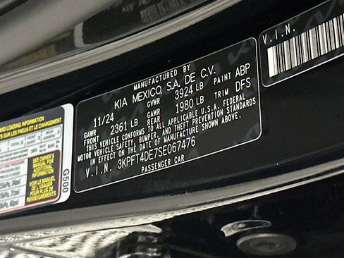 Used 2025 Kia K4 LXS image 12