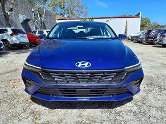 New 2025 Hyundai Elantra SEL video 2