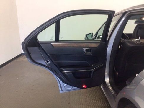 Used 2014 Mercedes-Benz E 350 4MATIC Sedan image 16