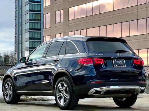 Certified 2022 Mercedes-Benz GLC 300 4MATIC image 5
