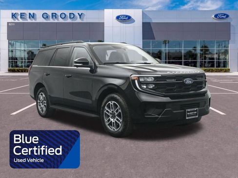Certified 2025 Ford Expedition Active AWD/4WD image 1