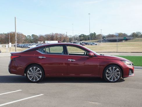 Used 2024 Nissan Altima 2.5 SL image 21