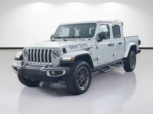 Used 2022 Jeep Gladiator Overland AWD/4WD image 7