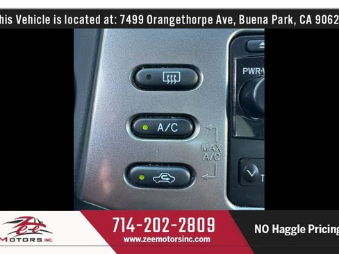 Used 2005 Toyota Matrix XR FWD image 32