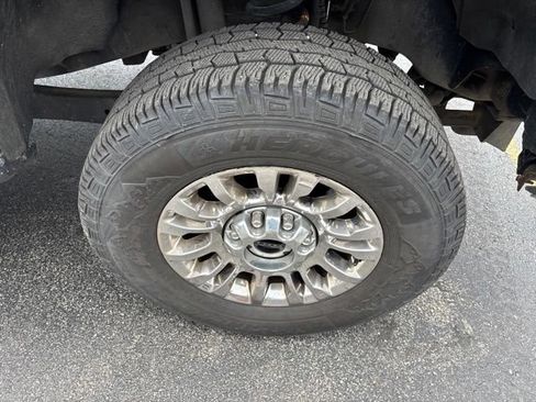 Used 2020 Ford F250 XLT w/ XLT Premium Package AWD/4WD image 14