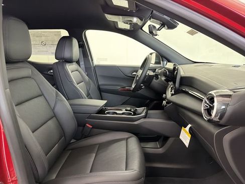 New 2026 Chevrolet Equinox LT w/ Convenience Package II FWD image 22