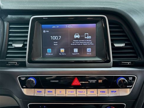 Used 2019 Hyundai Sonata SE image 15